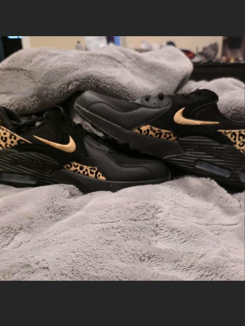 Nike Women's Air Max E Women’s Black & Gold Leopard Accent Athletic Sneakers